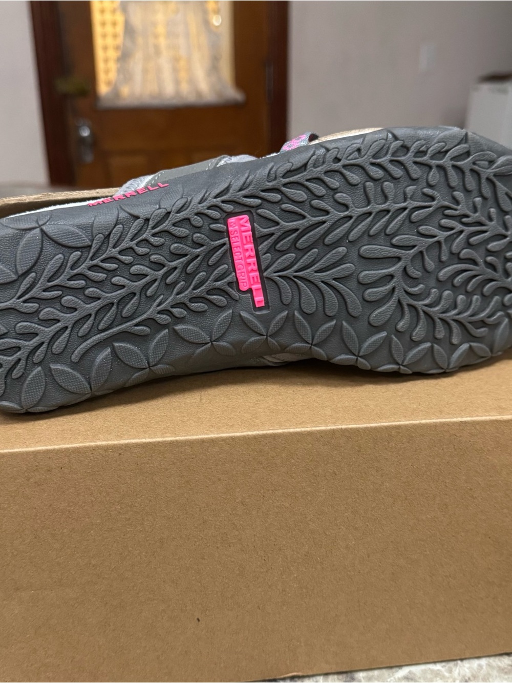 Merrell Women's Gray and Pink Terran Post II Sandals - Picture 6 of 7